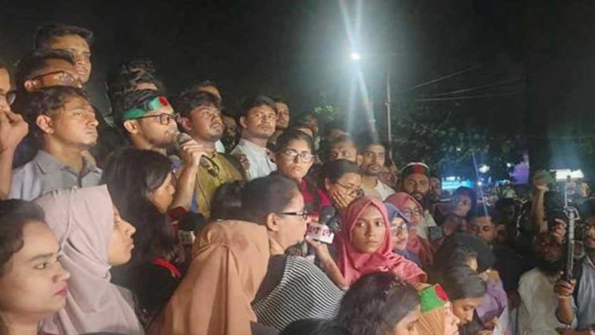 নতুন রাষ্ট্রপতি নির্বাচনের জন্য দুই দিনের সময় চাইলেন ছাত্রনেতারা