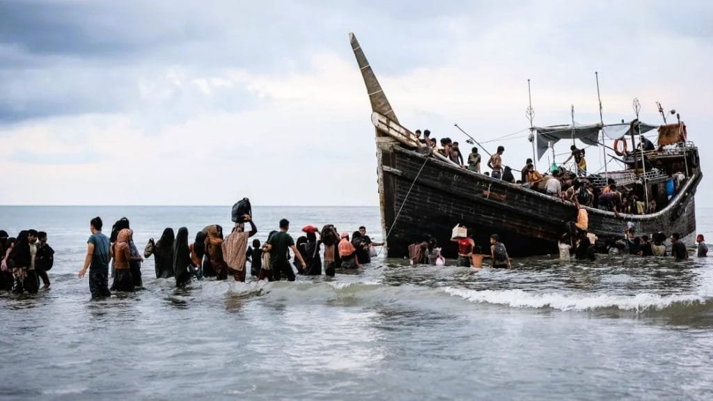 সমুদ্র পথে রোহিঙ্গাদের অনিশ্চিত যাত্রার শেষ কোথায়?
