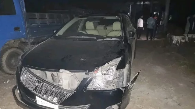 দুর্ঘটনায় হাসনাত-সারজিসের গাড়িবহর: পরিকল্পিত হামলার অভিযোগ