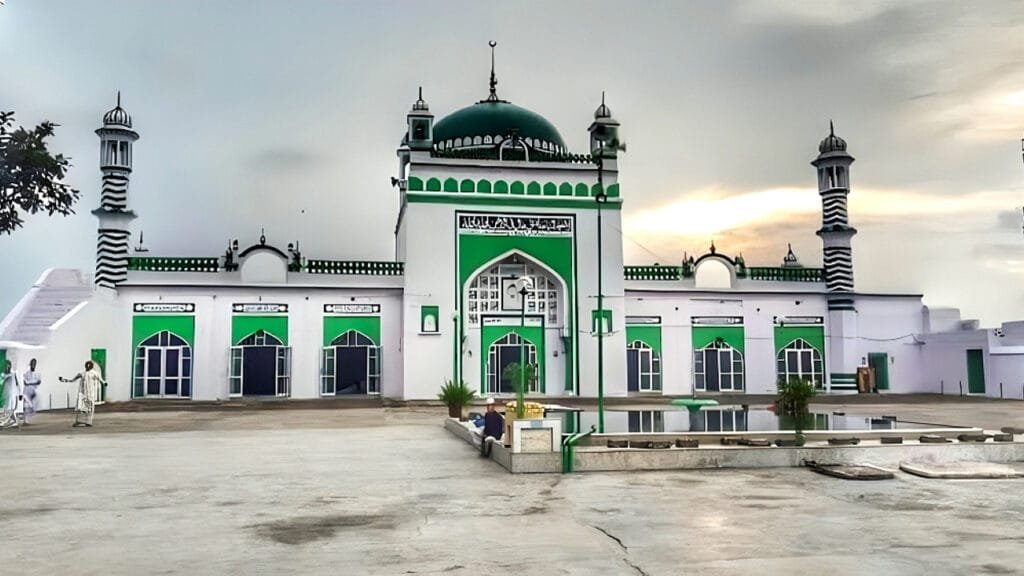 উত্তরপ্রদেশে মসজিদ ইস্যু: হিন্দুত্ববাদীদের উস্কানি ও তিন মুসলিম নিহত