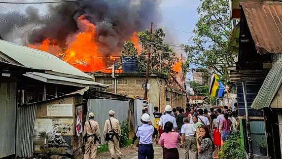আবারো উত্তপ্ত মনিপুর, সংঘর্ষে নিহত ১