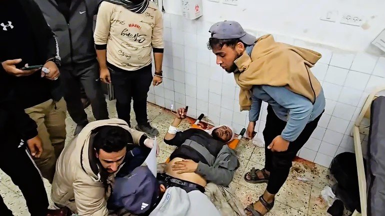 গাজায় ইসরায়েলি বিমান হামলায় ৭২ ঘণ্টায় শহিদ ১৮৪, অচলাবস্থায় হাসপাতাল