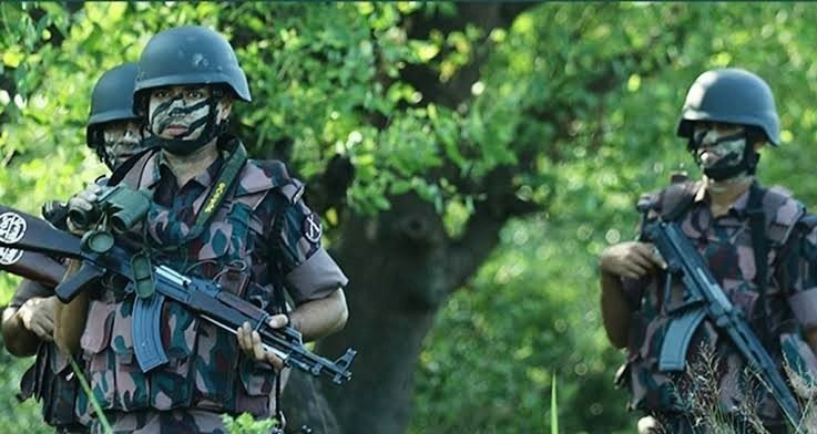 সীমান্তে নিরাপত্তা বাড়াতে বিজিবিকে সাউন্ড গ্রেনেড ও টিয়ারগ্যাস ব্যবহারের অনুমতি