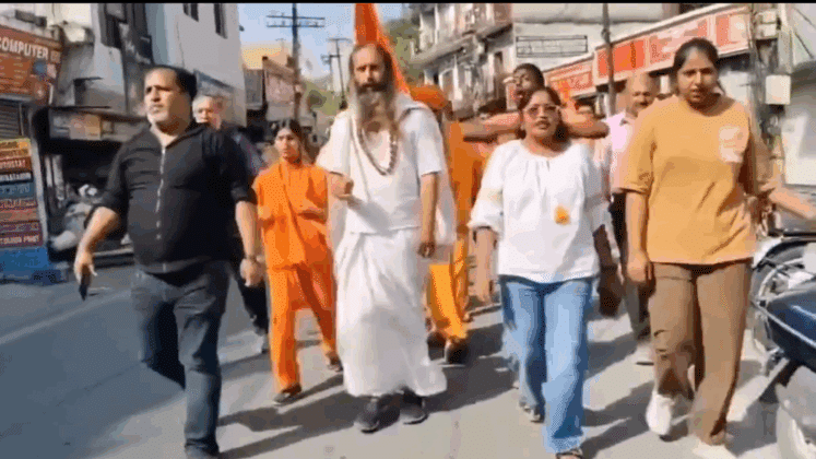 পেহেলগামের হামলাকে কেন্দ্র করে তিন রাজ্যে কাশ্মীরি শিক্ষার্থীদের ওপর হামলা, হুমকি!